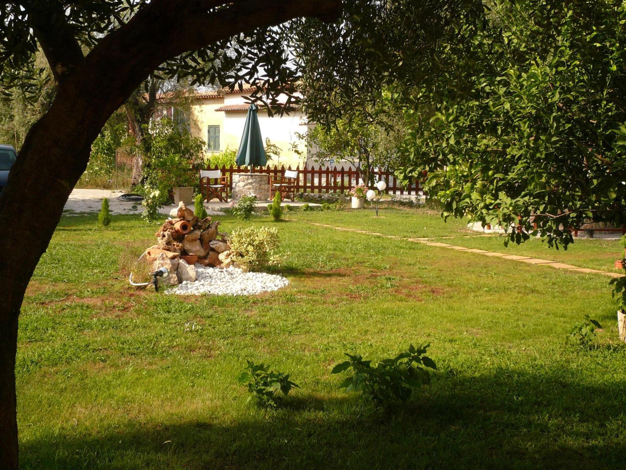 ليغيا Hotel Avra المظهر الخارجي الصورة