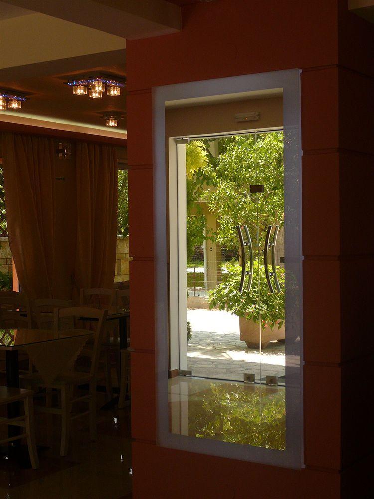 ليغيا Hotel Avra المظهر الخارجي الصورة