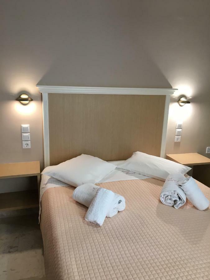 ليغيا Hotel Avra المظهر الخارجي الصورة