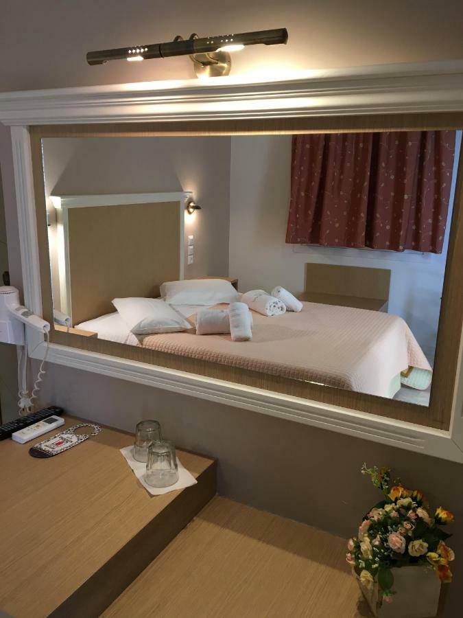 ليغيا Hotel Avra المظهر الخارجي الصورة