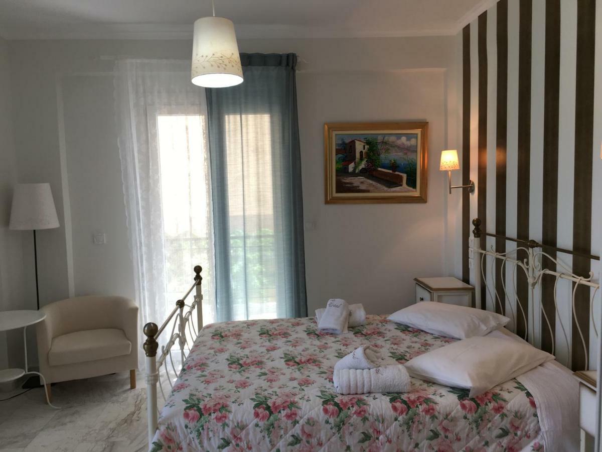 ليغيا Hotel Avra المظهر الخارجي الصورة